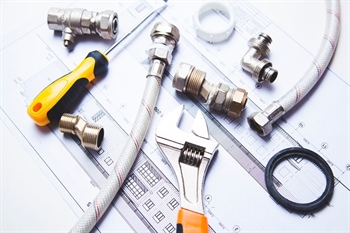 How to Compare & Choose Between Competing Plumbing & HVAC Quotes